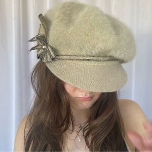 Cap Beret headgear With Embodied flower in one side.Ten color.